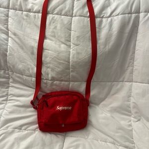 Supreme side bag / shoulder bag